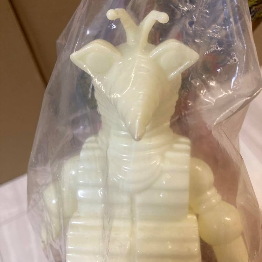 Amazon.co.jp: モゲラ ソフビ 蓄光バージョン マーミット